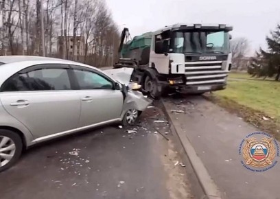 За водителя мусоровоза заплатили раненой в жутком ДТП под Полесском