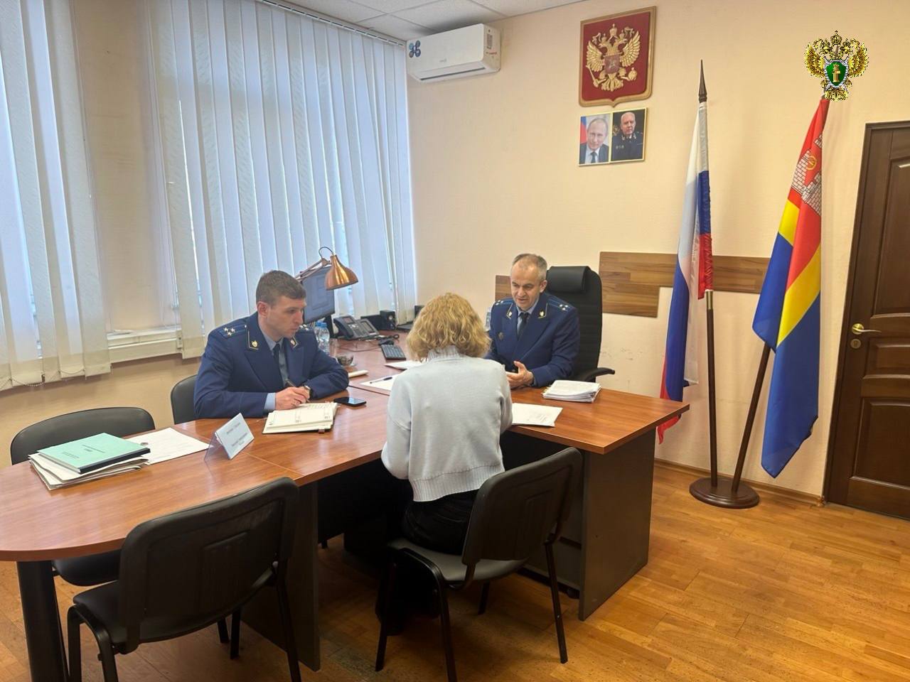 Исполняющий обязанности прокурора Калининградской области Алексей Тимошенко провел личный прием граждан в городе Светлом Исполняющий обязанности прокурора Калининградской области Алексей Тимошенко провел личный прием граждан в городе Светлом