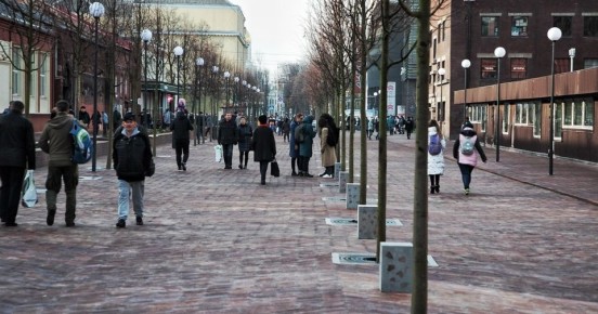 Учёные выяснили, что эмоции человека можно определить по походке