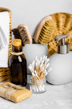 Неправильные привычки: что нельзя сбрасывать в унитаз