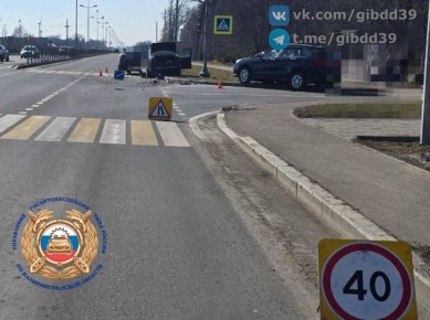 По оперативной информации, 22.03.2026 около 10 часов 50 минут в Зеленоградском районе на автодороге «Приморское полукольцо» (подъезд к г. Зеленоградску 2+ км) водитель (1963 г.р.), управляя автомобилем «Мерседес» на...