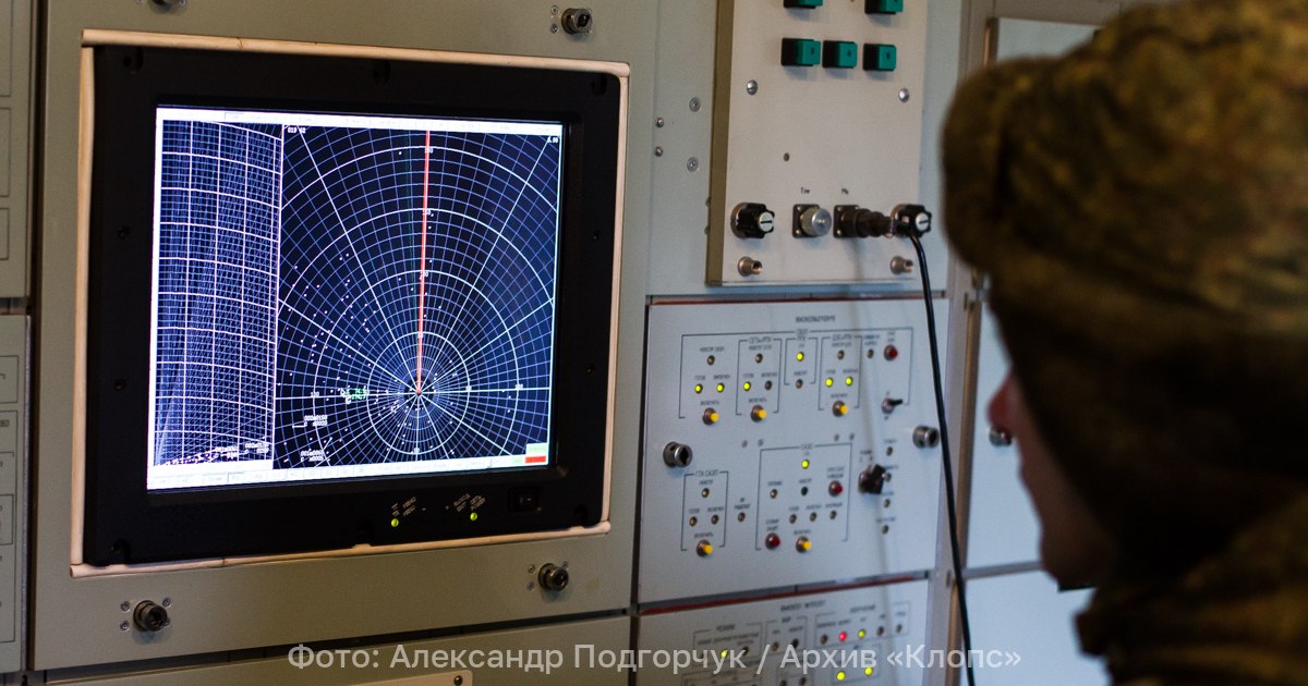 Истребители Су-30СМ2 и вертолёты Ми-8 имитировали налёт на «морских охотников» Балфтлота
