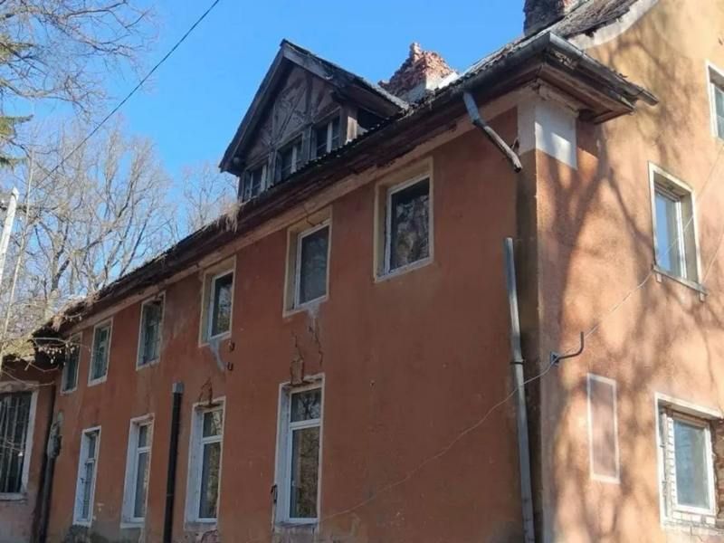 Под Калининградом жителей многоквартирного дома вынуждают пить неизвестно что