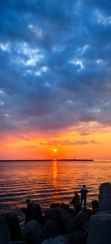 Калининградский закат — это симфония красок на горизонте