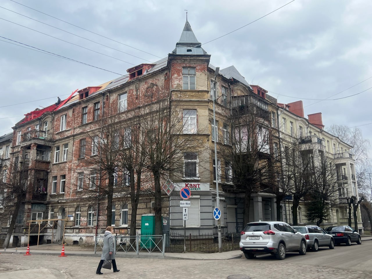 В Черняховске на историческом доме по чертежам и открыткам восстановят шпиль В Черняховске на историческом доме по чертежам и открыткам восстановят шпиль