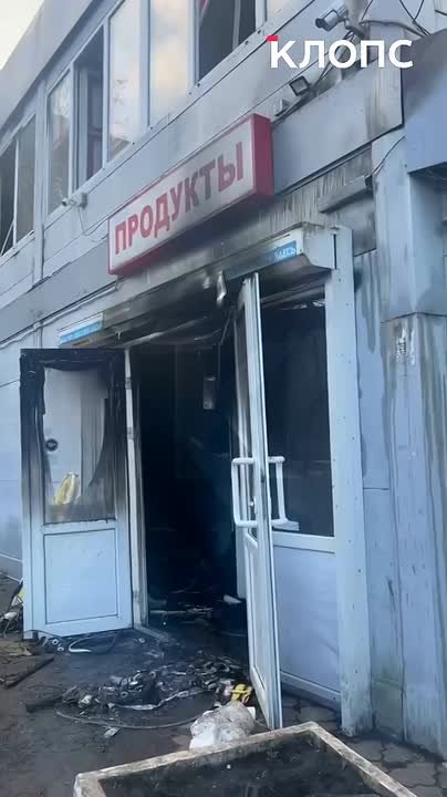 В Калининграде на улице Эльблонгской, 9А, произошёл пожар в магазине