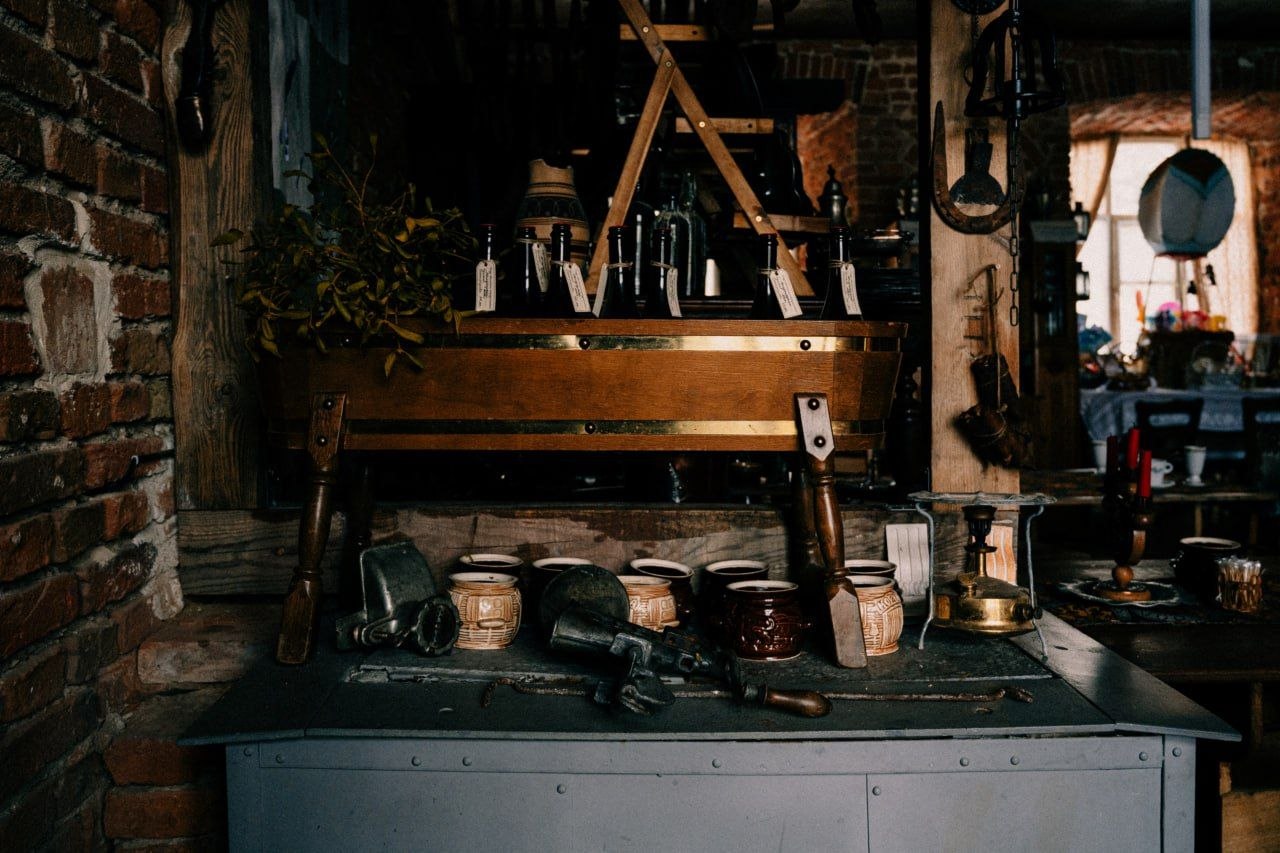 Замок «Вальдау» основан в 13 веке Это одно из хорошо сохранившихся оборонительных сооружений тевтонских рыцарей Замок «Вальдау» основан в 13 веке Это одно из хорошо сохранившихся оборонительных сооружений тевтонских рыцарей