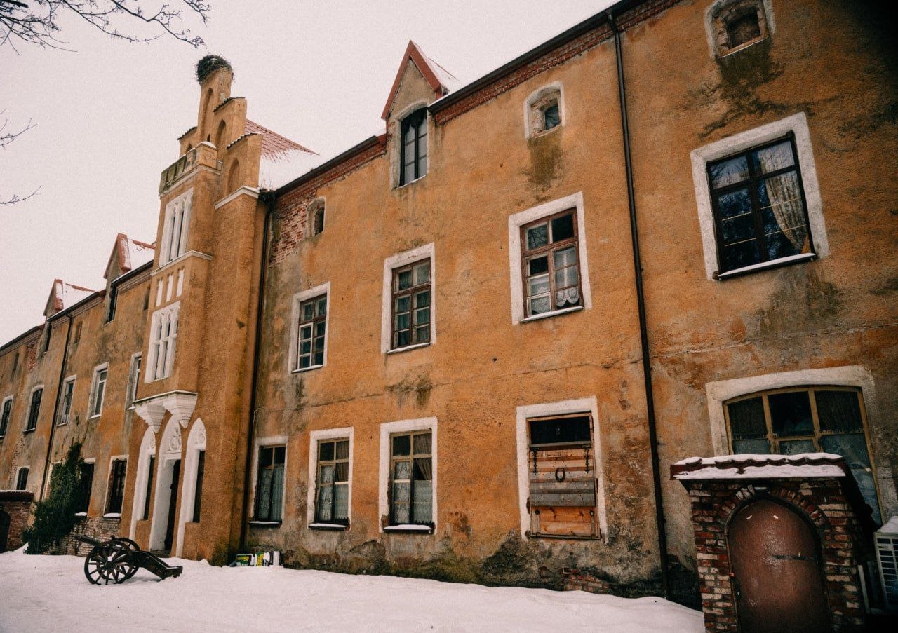 Замок «Вальдау» основан в 13 веке Это одно из хорошо сохранившихся оборонительных сооружений тевтонских рыцарей