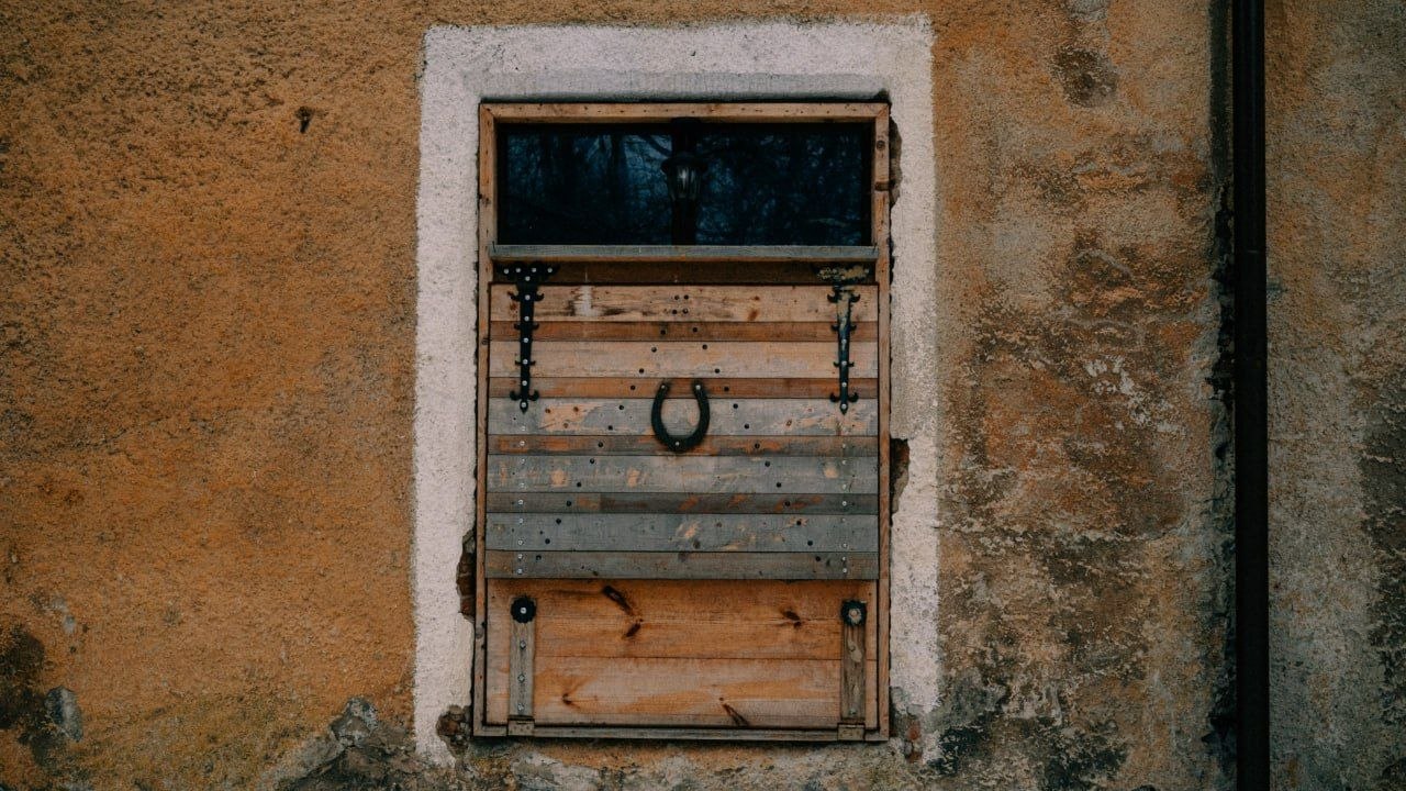 Замок «Вальдау» основан в 13 веке Это одно из хорошо сохранившихся оборонительных сооружений тевтонских рыцарей Замок «Вальдау» основан в 13 веке Это одно из хорошо сохранившихся оборонительных сооружений тевтонских рыцарей