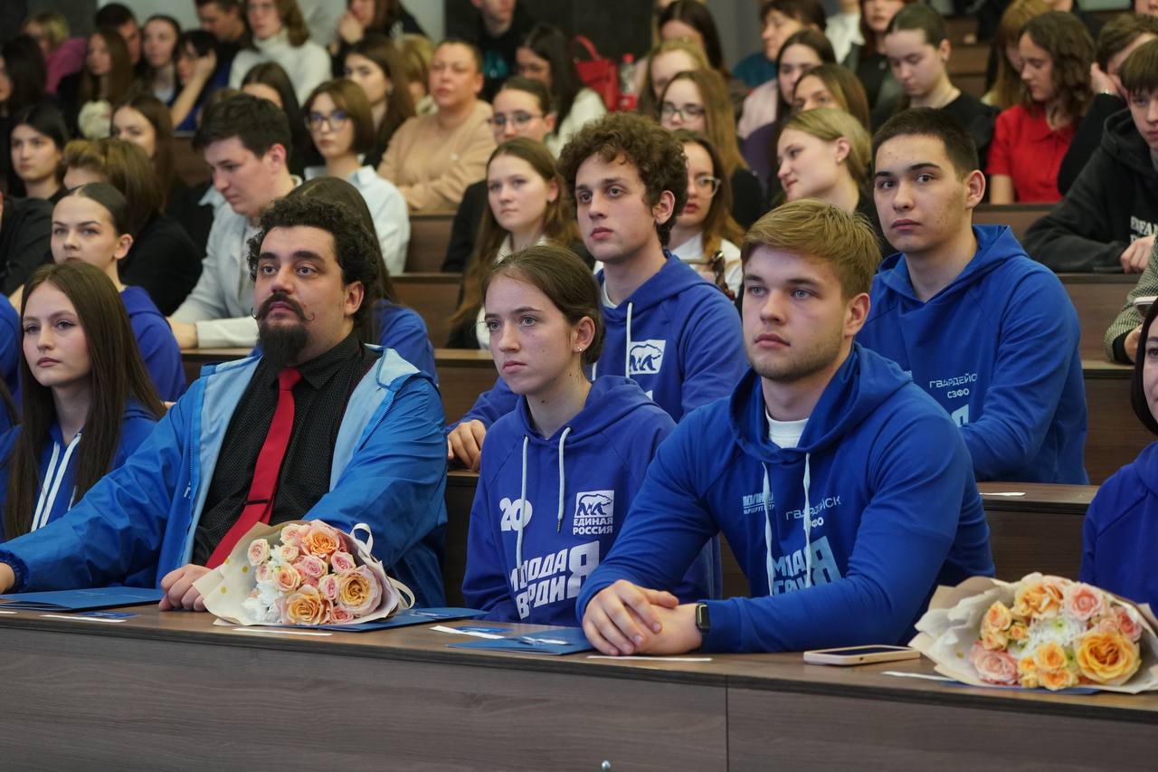 Алексей Беспрозванных: У нас растёт сильная, неравнодушная молодёжь, ребята, которым не всё равно Алексей Беспрозванных: У нас растёт сильная, неравнодушная молодёжь, ребята, которым не всё равно