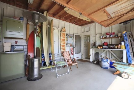 Почему стоит избегать хранения этих предметов в гараже