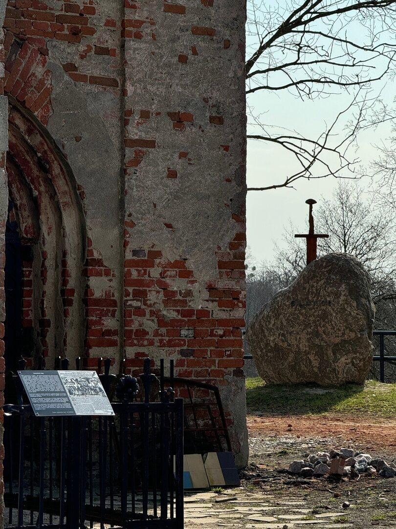 Балтийский Экскалибур: в Калининградской области появился памятник, посвящённый древнему вождю пруссов