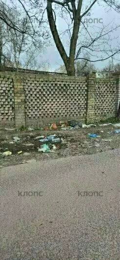 В Калининграде контейнерная площадка на улице Минской не справляется с потоком мусора и почти постоянно остаётся переполненной В Калининграде контейнерная площадка на улице Минской не справляется с потоком мусора и почти постоянно остаётся переполненной