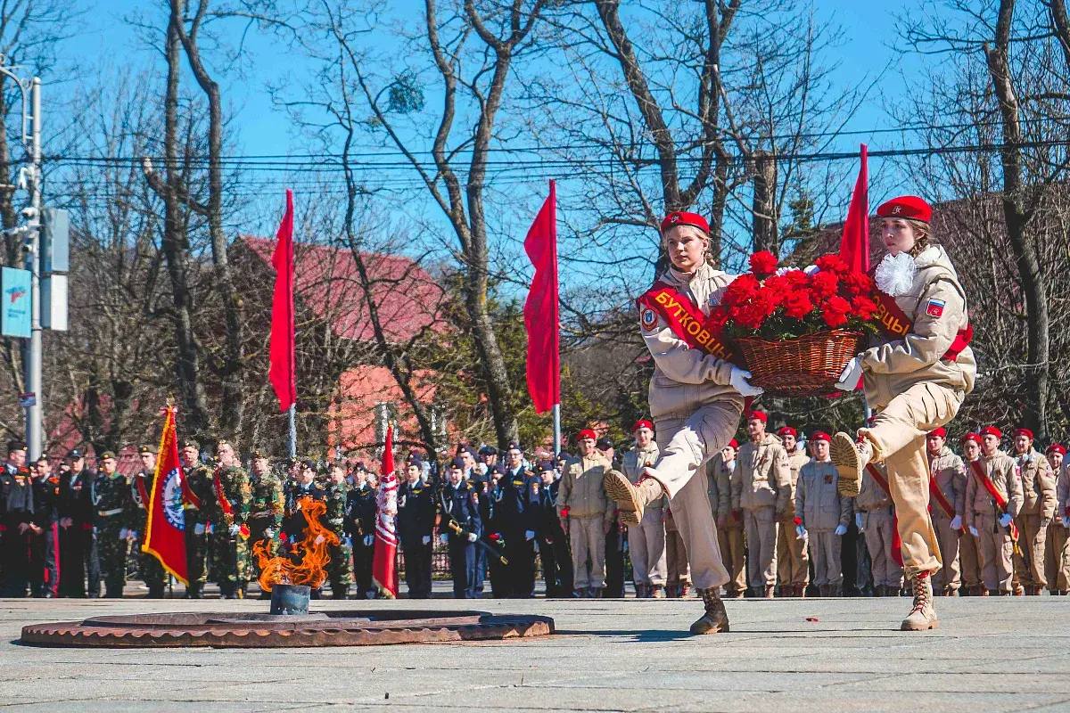 Военные следователи Балтийского флота приняли участие в патриотической акции «Пост № 1» Военные следователи Балтийского флота приняли участие в патриотической акции «Пост № 1»