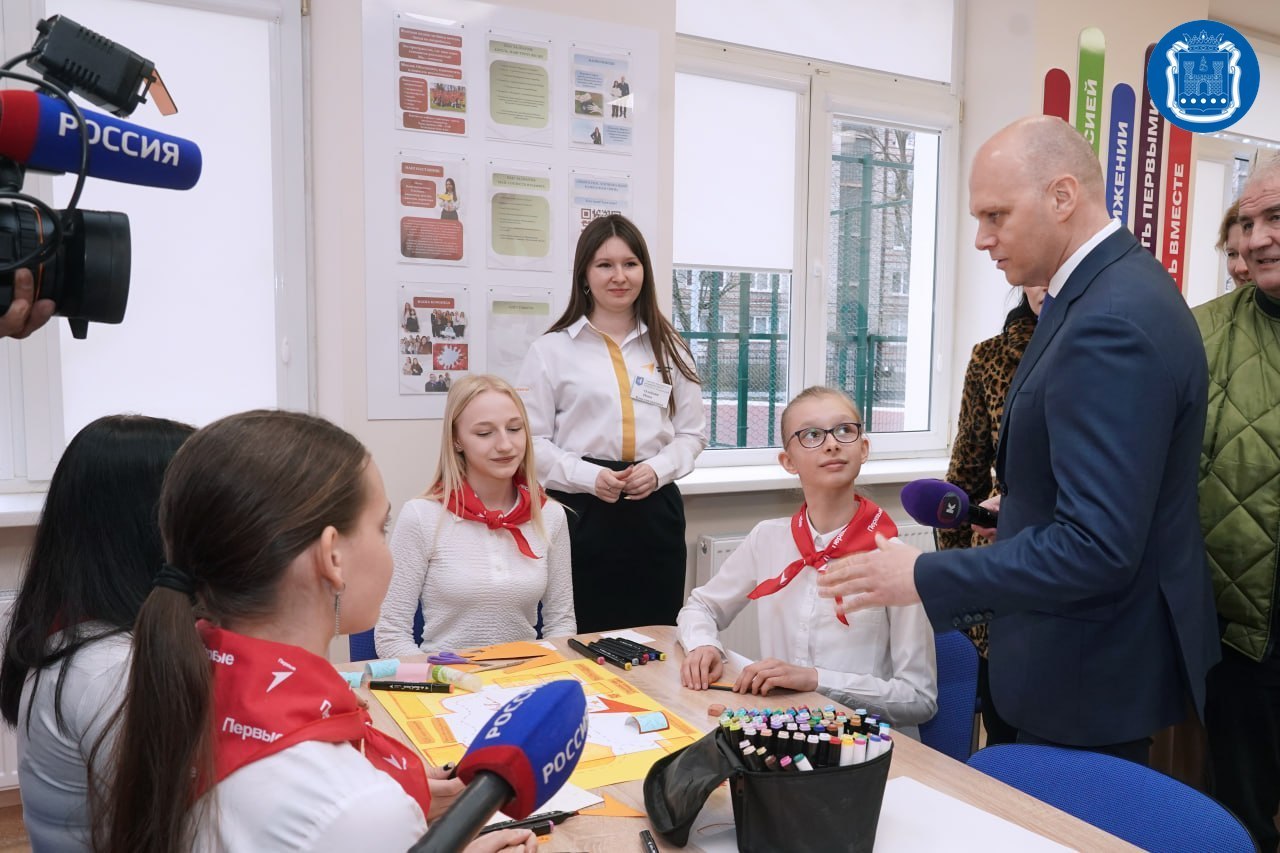 В Калининграде после ремонта открыли школу № 4 В Калининграде после ремонта открыли школу № 4