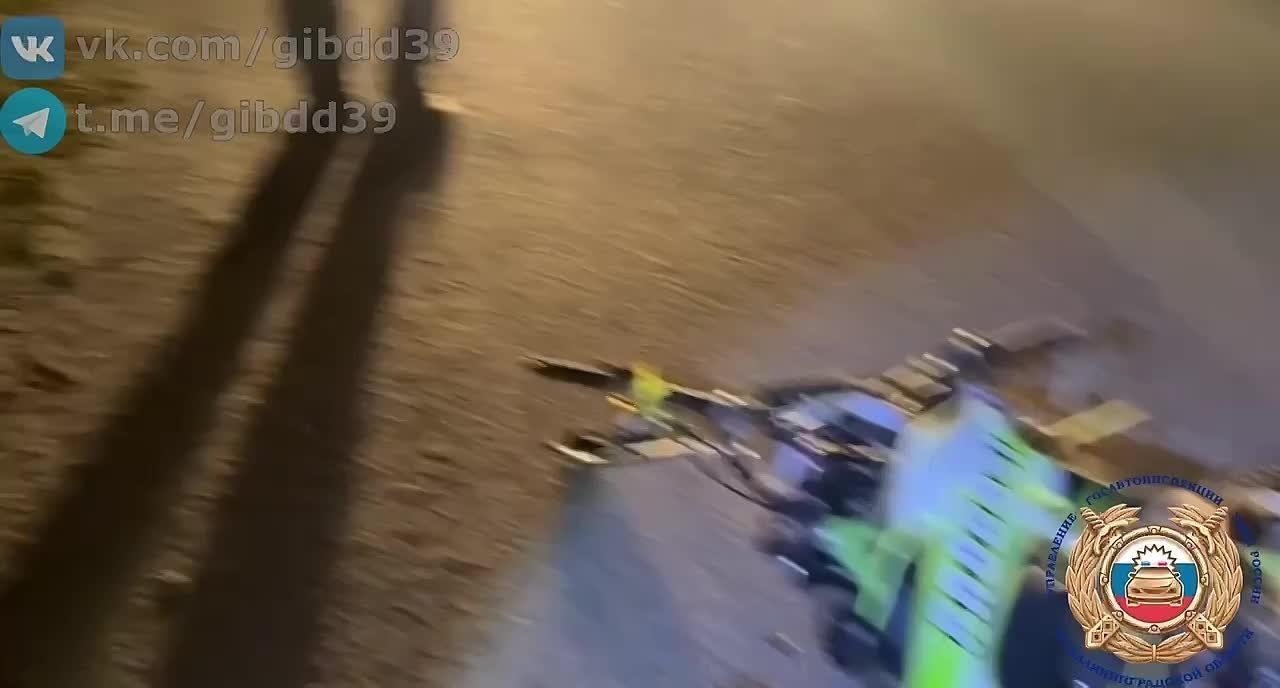 По предварительным данным, 04.04.2026 в 18 часов 20 минут около д. 11А по ул. Железнодорожной в п. Ново-Московское Багратионовского района произошел наезд на препятствие