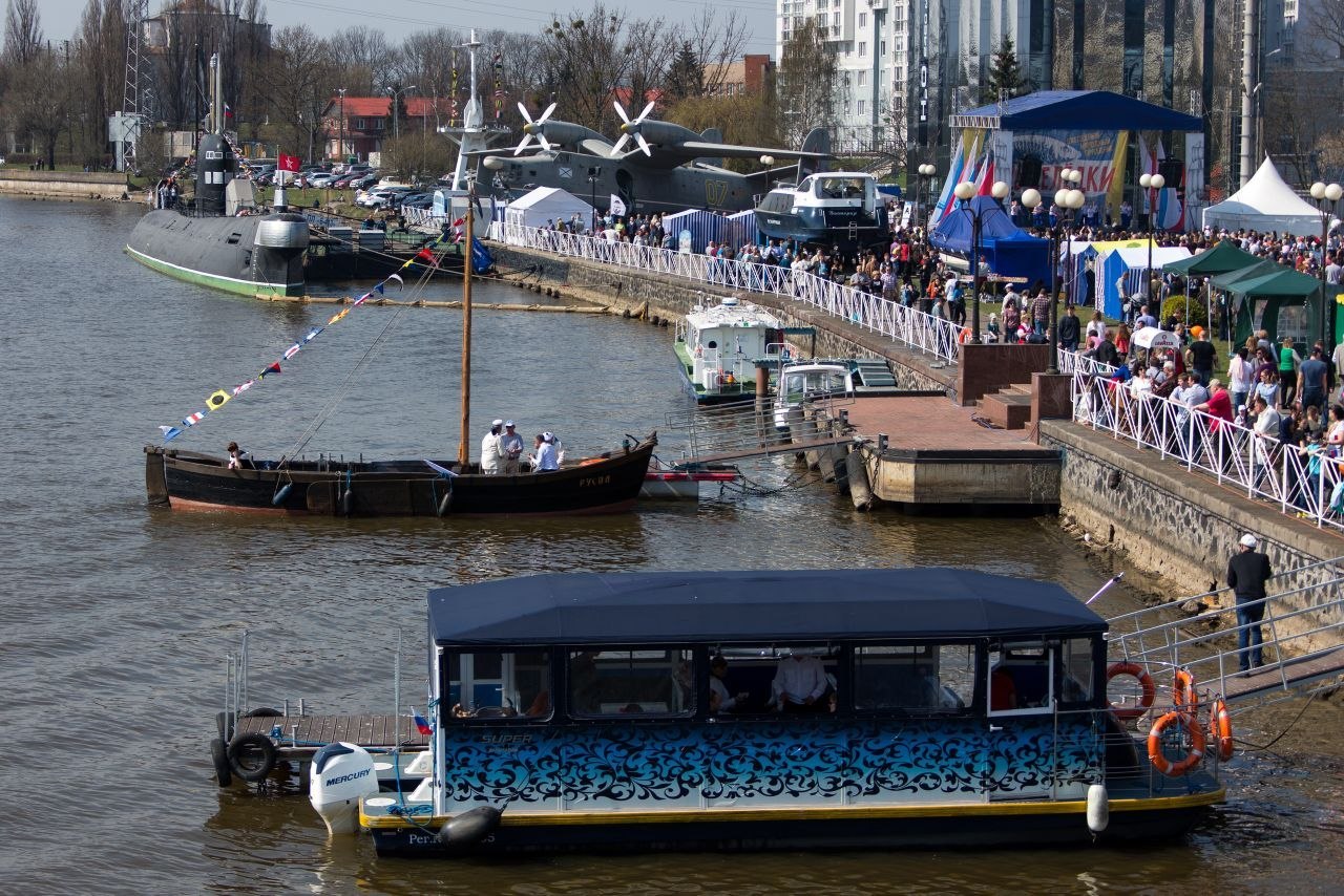 «Лепота по-калининградски» вспомнила, каким был первый День селёдки в Калининграде!