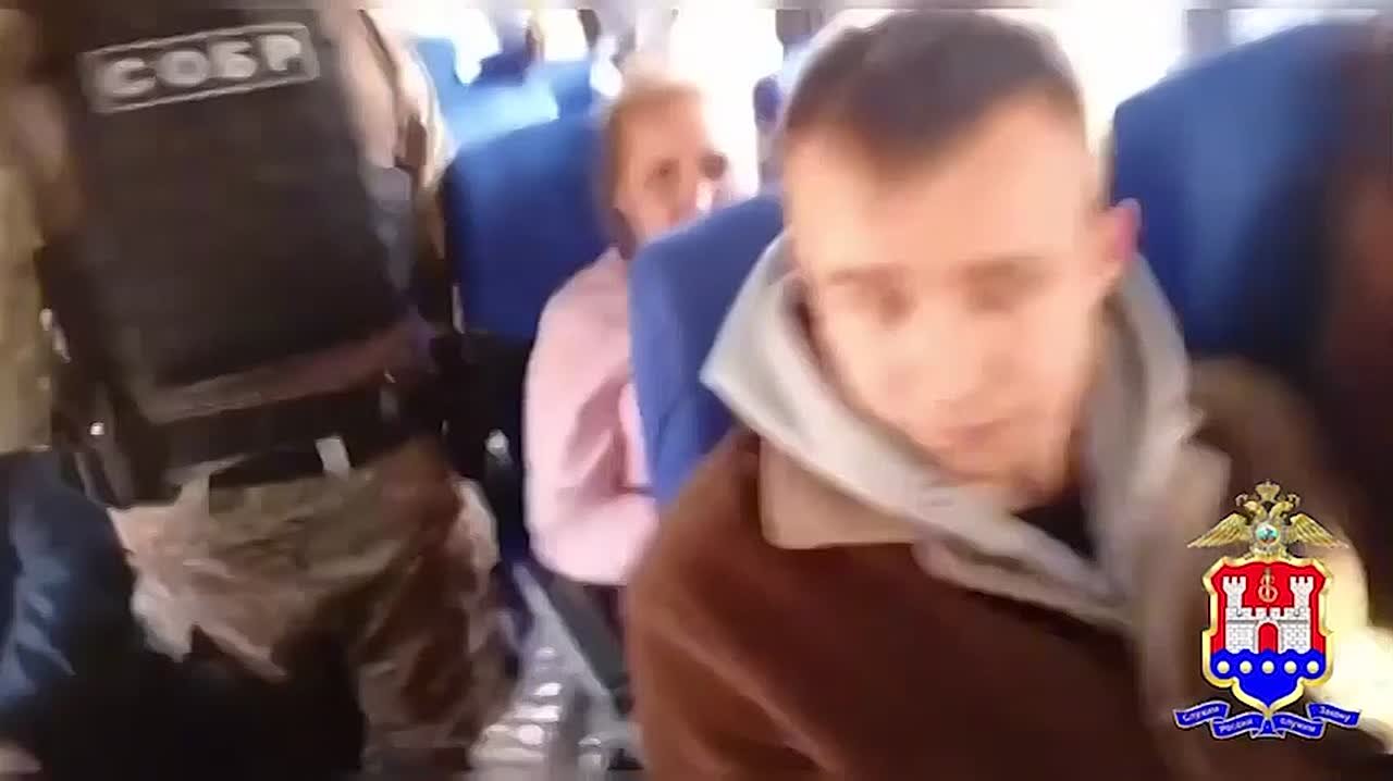 Подростку угрожали ножом и требовали 300к за "долги" погибшего на СВО брата