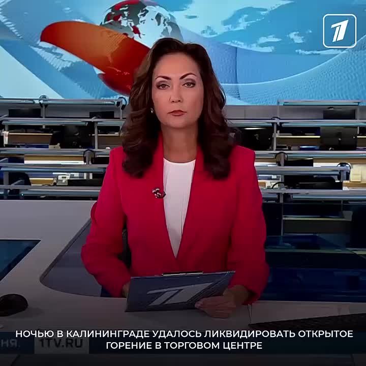 Ночью в Калининграде удалось ликвидировать открытое горение в торговом центре