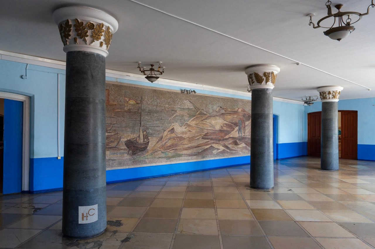 Мозаика с Куршской косой обнаружилась в исправительной колонии Мозаика с Куршской косой обнаружилась в исправительной колонии