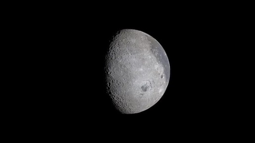 Следите за лунной миссией?