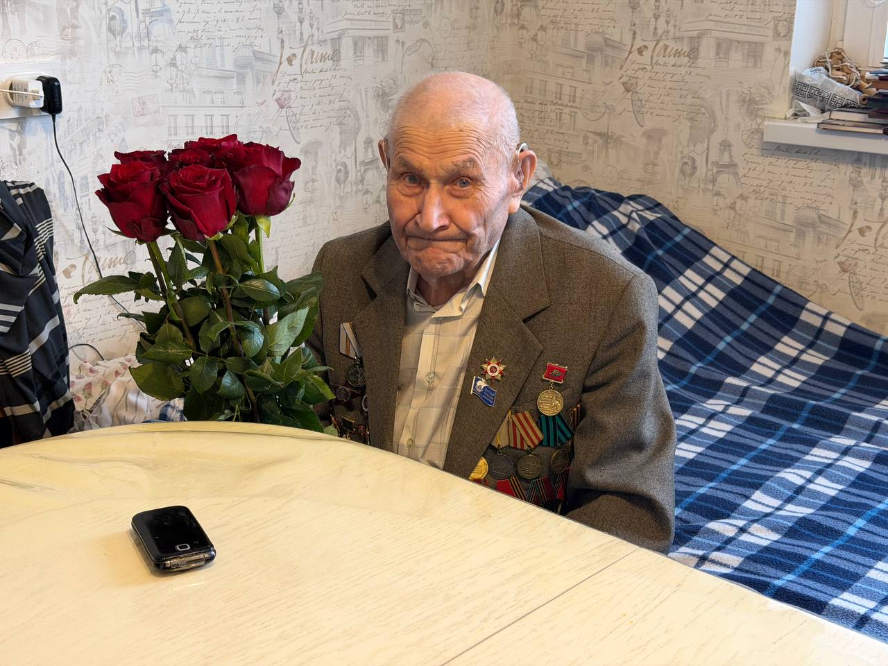 Елена Дятлова: С чувством особой признательности сегодня поздравила с памятной датой, которая важна для каждого калининградца – днём героического штурма и взятия города-крепости Кёнигсберг непосредственного участника тех... Елена Дятлова: С чувством особой признательности сегодня поздравила с памятной датой, которая важна для каждого калининградца – днём героического штурма и взятия города-крепости Кёнигсберг непосредственного участника тех...