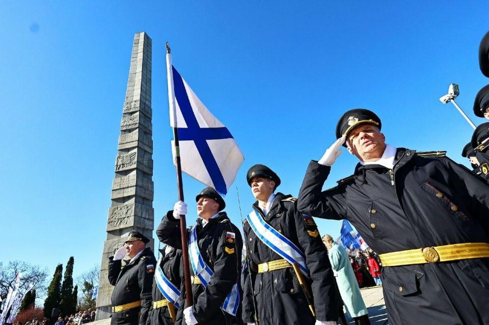 81 ��� ������: � ������������ ������� ������ ������ ������ ʸ���������