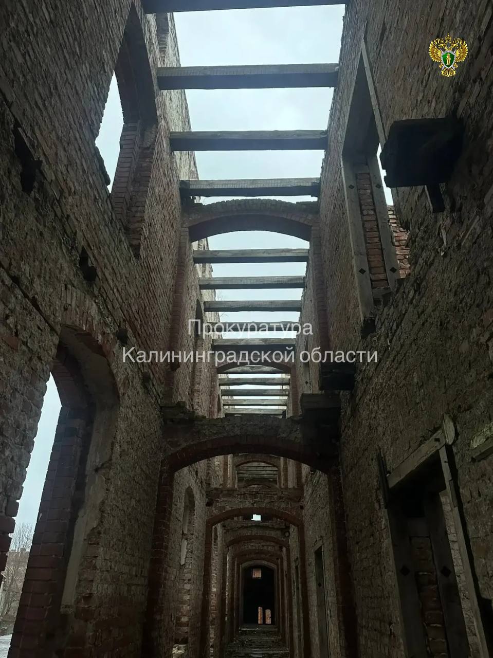 Прокуратурой организована проверка по публикации в средствах массовой информации по факту травмирования ребенка на территории заброшенного здания в Черняховске Прокуратурой организована проверка по публикации в средствах массовой информации по факту травмирования ребенка на территории заброшенного здания в Черняховске