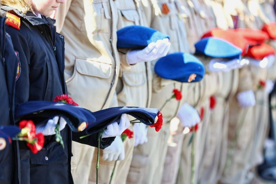 81 ��� ������: � ������������ ������� ������ ������ ������ ʸ���������