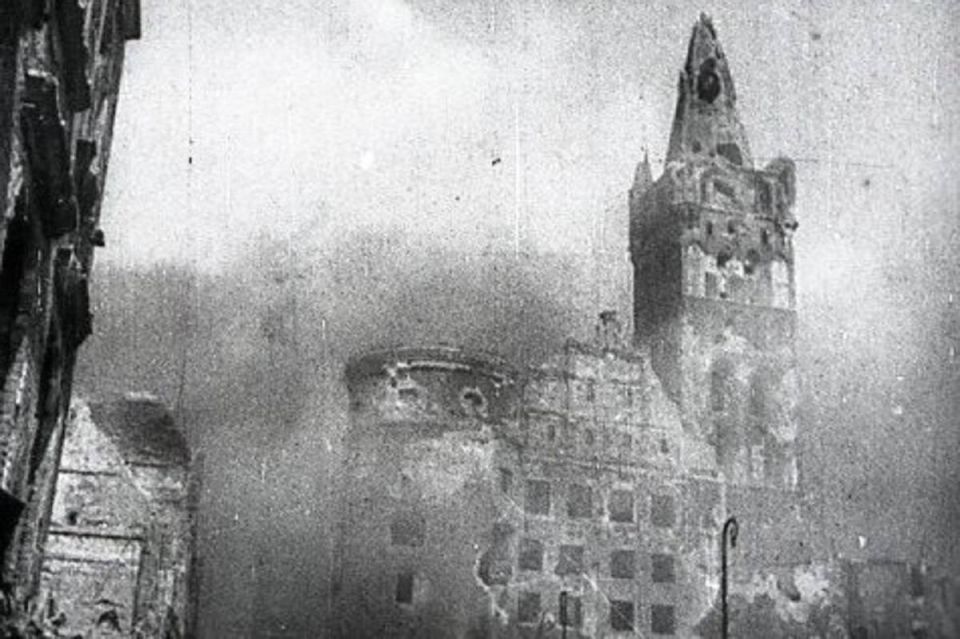 9 ������ 1945 ���� ���������� ����� ʸ��������� � ������, ������� �������� ������������ ���������