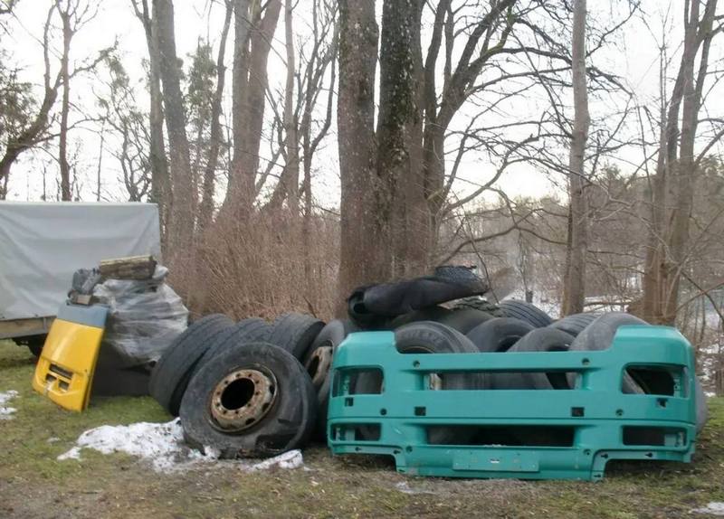 Под Калининградом хозяин фуры оскорбил объект обожания туристов