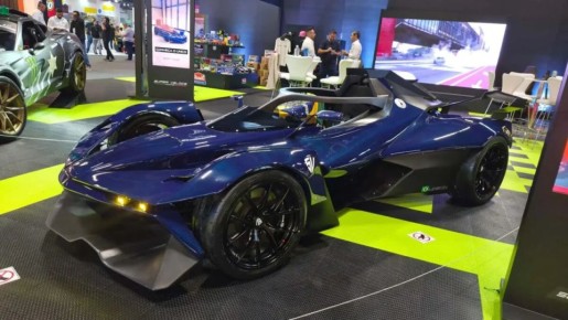 ����������� �������� Super Veloce UNICO: �������� �� ������ � �����