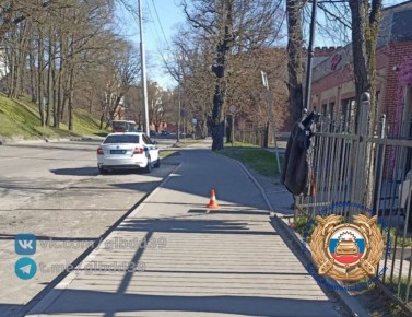 По оперативной информации, 11.04.2026 около 15:00 в Калининграде на ул. Литовский вал в районе д. 36 произошел наезд СИМ на пешехода
