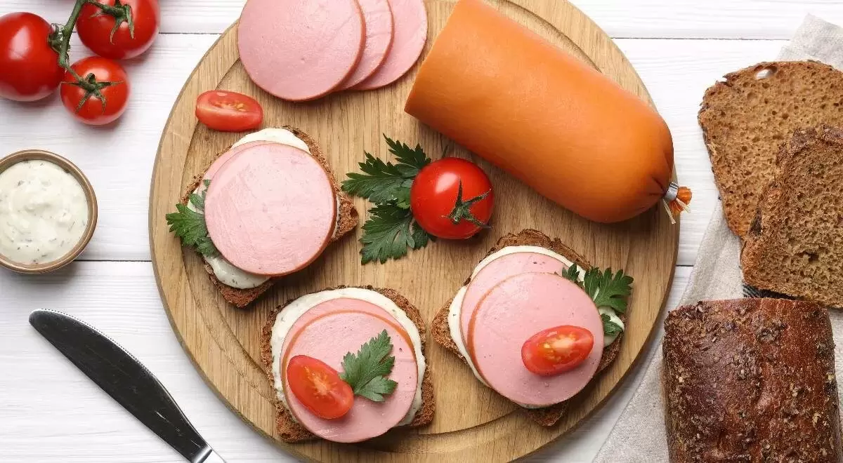 Лучше магазинной колбасы: чем заменить и какие преимущества