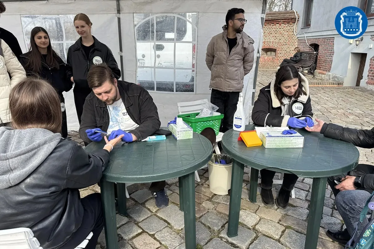 В Южном парке Калининграда прошла всероссийская акция «10 000 шагов к жизни» по нацпроекту «Продолжительная и активная жизнь» В Южном парке Калининграда прошла всероссийская акция «10 000 шагов к жизни» по нацпроекту «Продолжительная и активная жизнь»