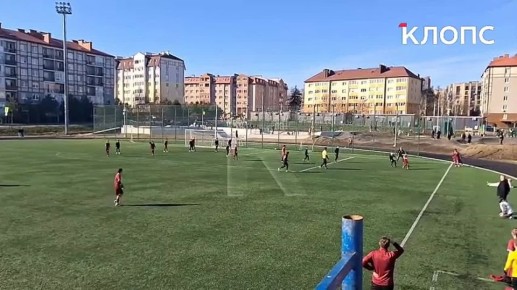 В Светлогорске во время футбольного матча игрок напал на арбитра