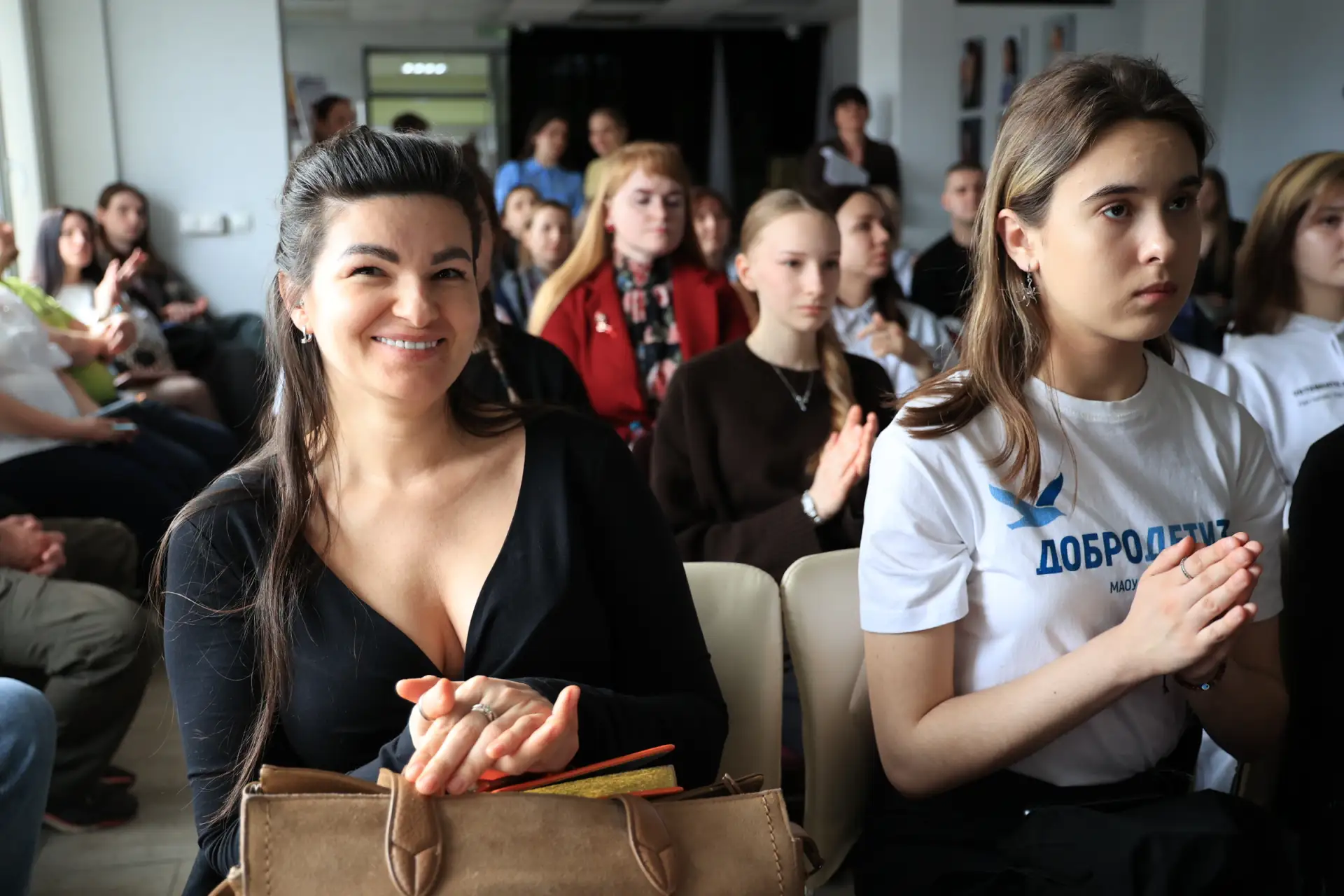 Сегодня в стенах «Чеховки» прошло очное обучение волонтёров проекта «Формирование комфортной городской среды», который инициирован в рамках национального проекта «Инфраструктура для жизни» Сегодня в стенах «Чеховки» прошло очное обучение волонтёров проекта «Формирование комфортной городской среды», который инициирован в рамках национального проекта «Инфраструктура для жизни»