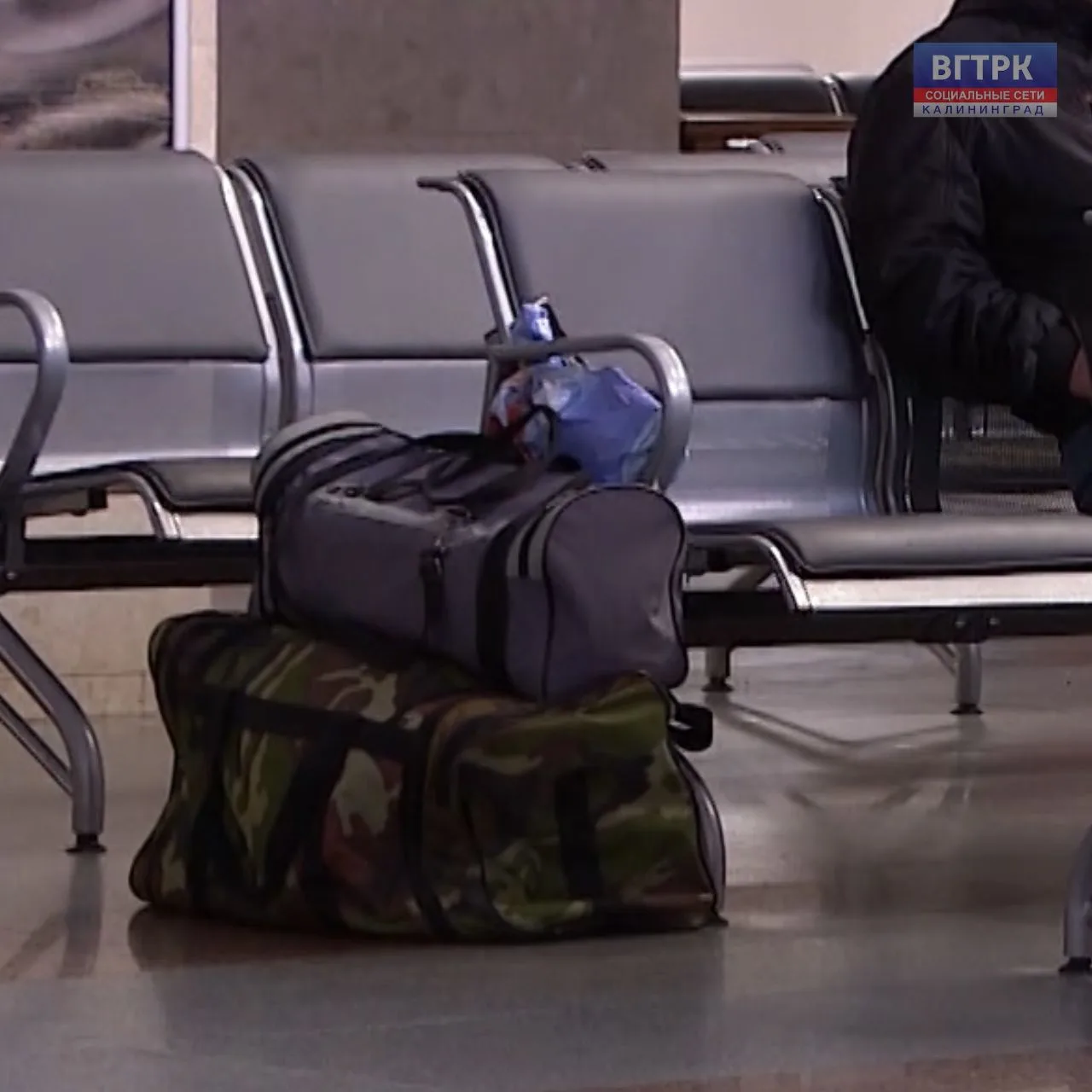 В Черняховске неизвестный похитил забытый пакет с вокзала