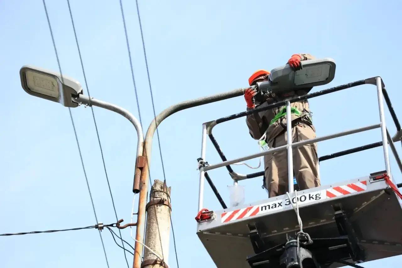 Елена Дятлова: Продолжаем работу по переходу на энергоэффективное освещение городских улиц