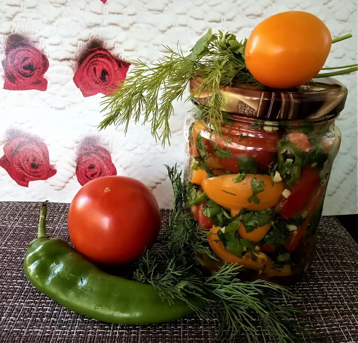 Пикантные помидоры для гурманов