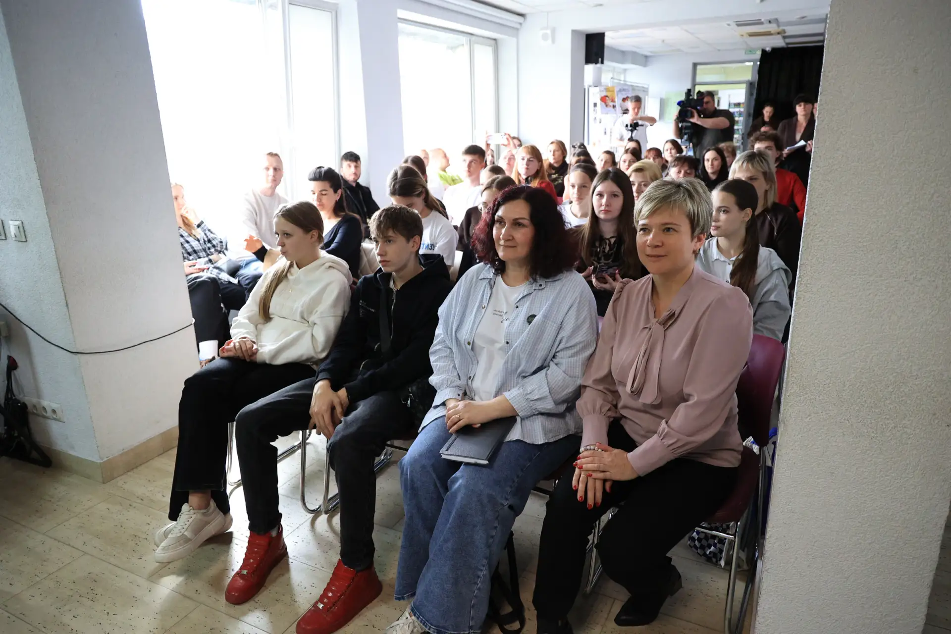 Сегодня в стенах «Чеховки» прошло очное обучение волонтёров проекта «Формирование комфортной городской среды», который инициирован в рамках национального проекта «Инфраструктура для жизни» Сегодня в стенах «Чеховки» прошло очное обучение волонтёров проекта «Формирование комфортной городской среды», который инициирован в рамках национального проекта «Инфраструктура для жизни»