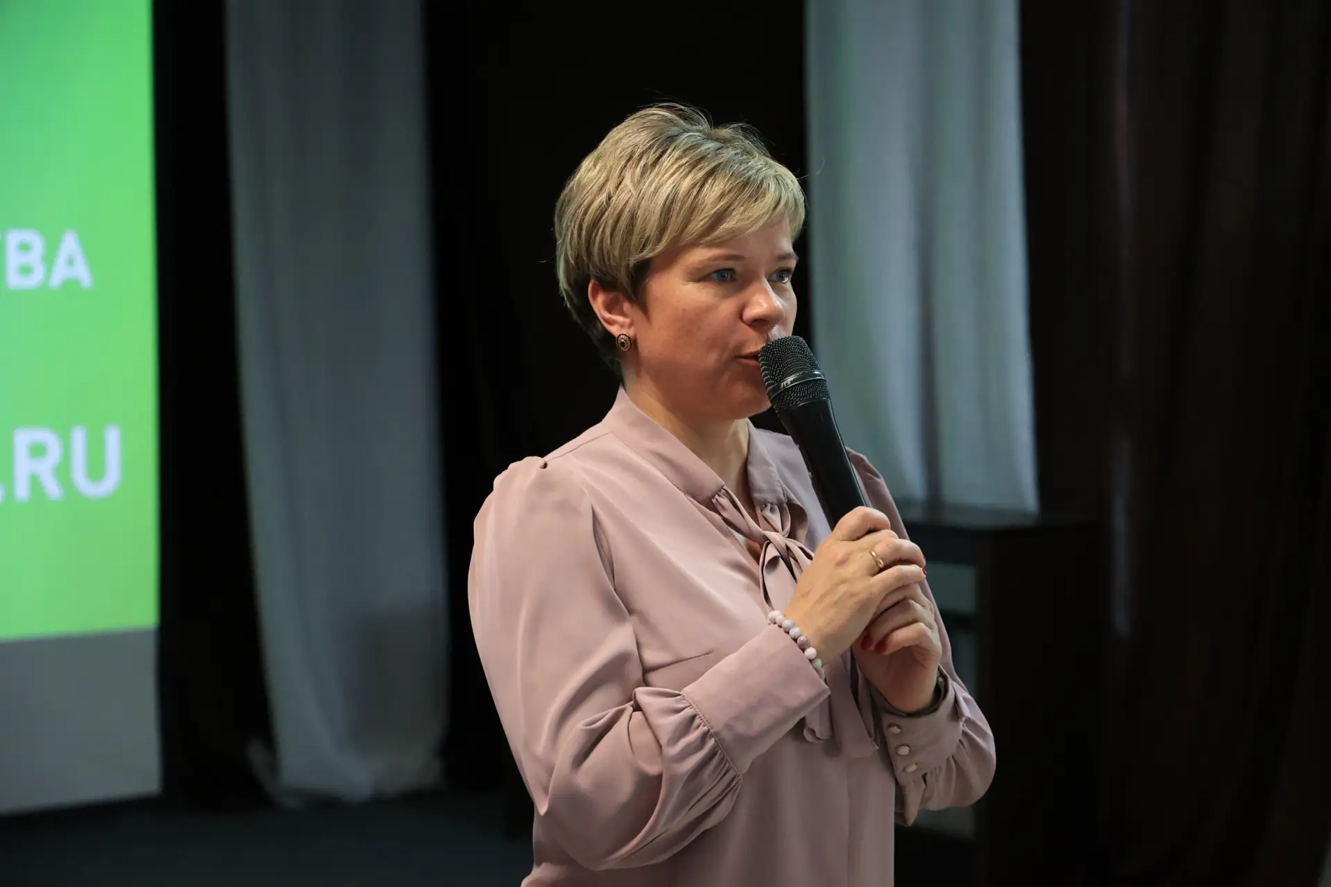 Сегодня в стенах «Чеховки» прошло очное обучение волонтёров проекта «Формирование комфортной городской среды», который инициирован в рамках национального проекта «Инфраструктура для жизни» Сегодня в стенах «Чеховки» прошло очное обучение волонтёров проекта «Формирование комфортной городской среды», который инициирован в рамках национального проекта «Инфраструктура для жизни»