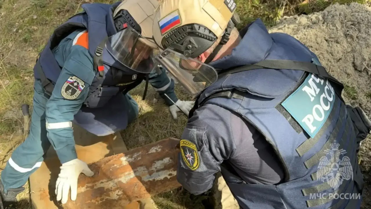 На Балтийской косе обнаружен склад боеприпасов времен войны На Балтийской косе обнаружен склад боеприпасов времен войны