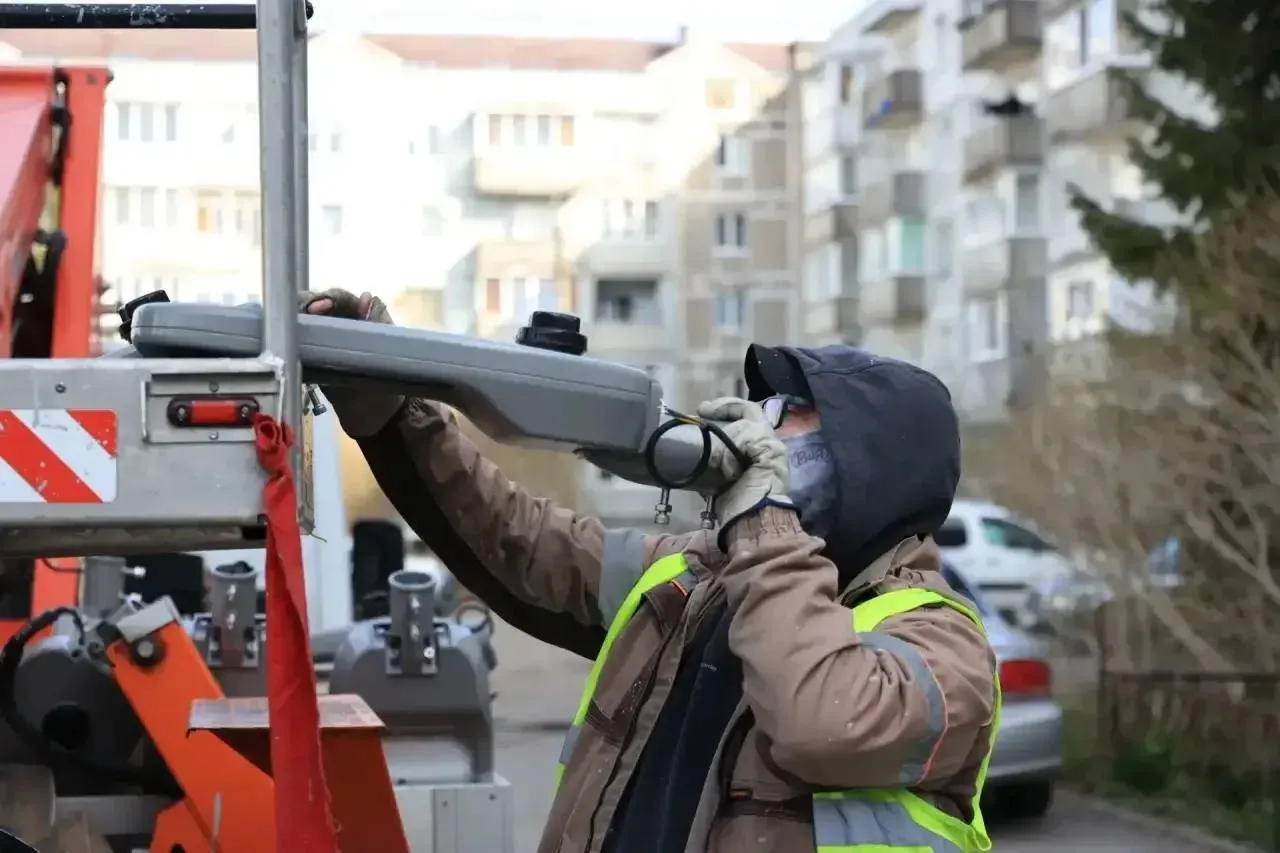 В Калининграде заменят ещё почти 2 тысячи уличных фонарей В Калининграде заменят ещё почти 2 тысячи уличных фонарей
