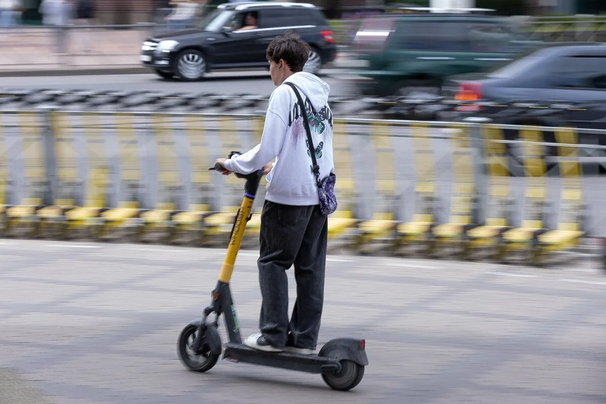 Почему в Калининграде опасно ездить на самокате: ловушки, о которых многие не думают
