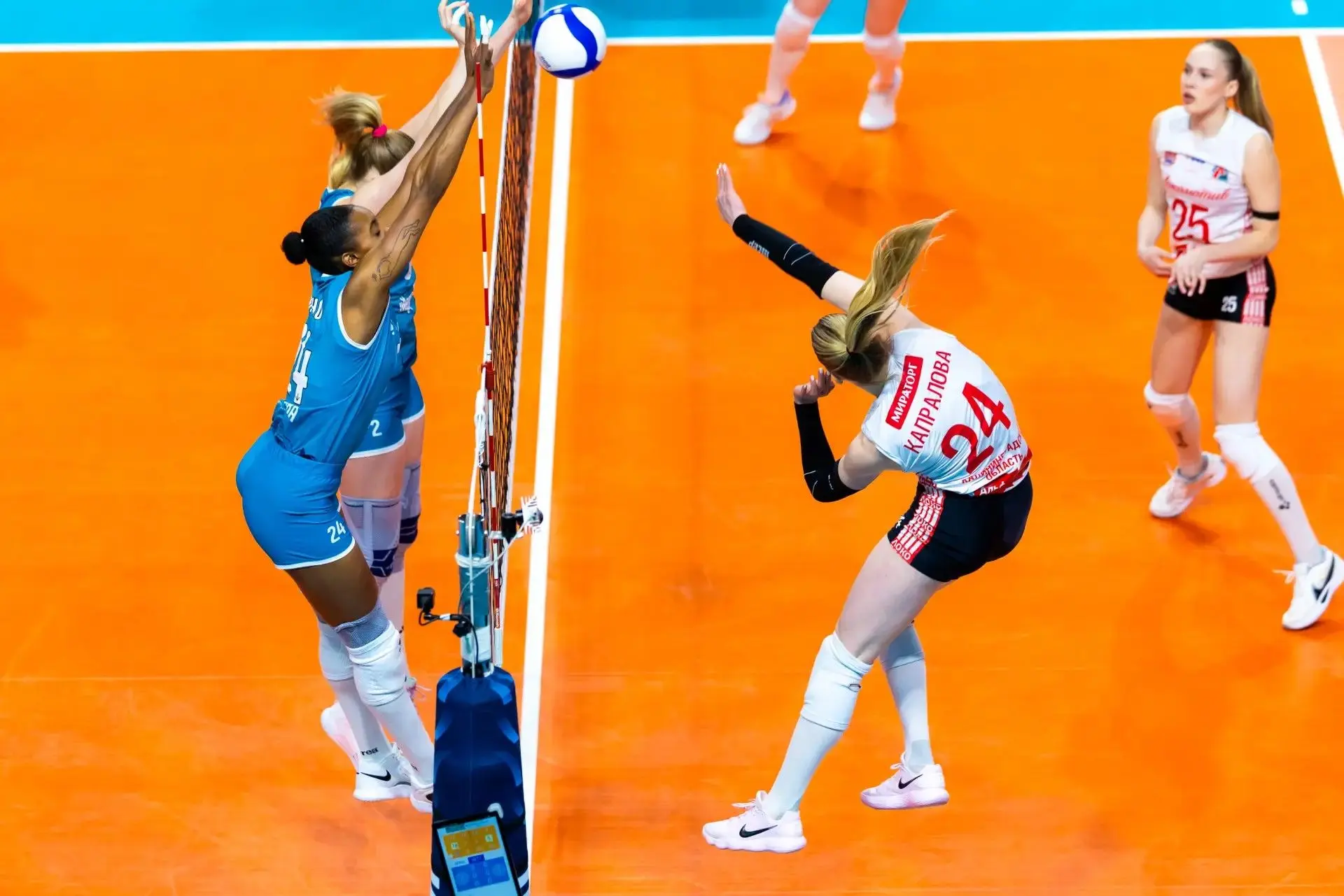 18 апреля калининградский «Локомотив» проведет заключительный домашний матч сезона! 18 апреля калининградский «Локомотив» проведет заключительный домашний матч сезона!