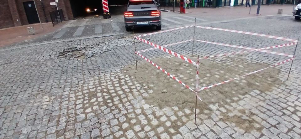 В рамках планового обновления дорожной инфраструктуры и устранения аварийных участков в городе сегодня активно ведутся ремонтные работы на ряде ключевых улиц В рамках планового обновления дорожной инфраструктуры и устранения аварийных участков в городе сегодня активно ведутся ремонтные работы на ряде ключевых улиц
