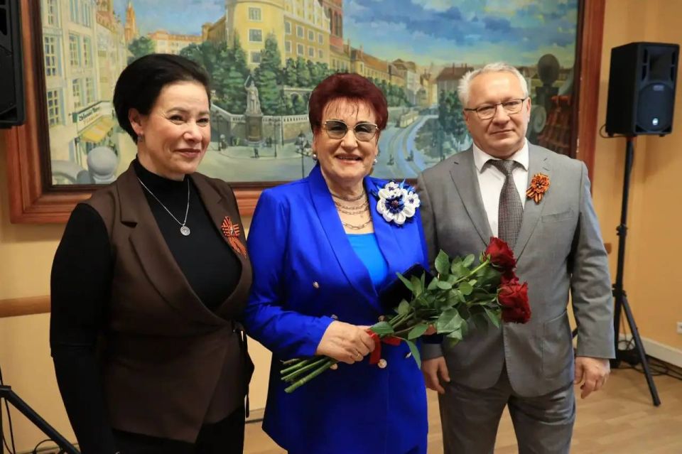 Елена Дятлова: Встретилась с калининградцами, которые своим трудом внесли значительный вклад в развитие нашего города Елена Дятлова: Встретилась с калининградцами, которые своим трудом внесли значительный вклад в развитие нашего города
