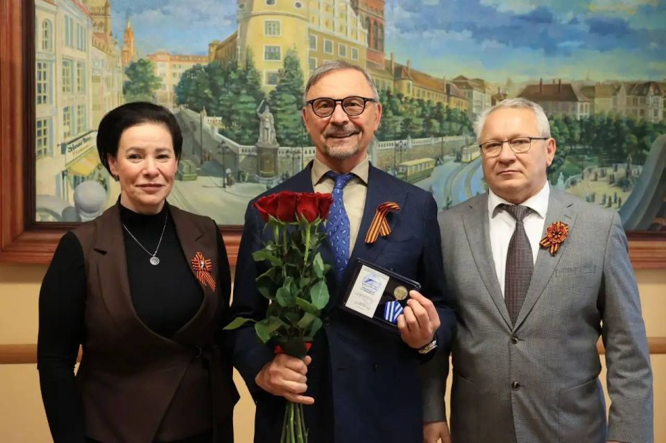Елена Дятлова: Встретилась с калининградцами, которые своим трудом внесли значительный вклад в развитие нашего города Елена Дятлова: Встретилась с калининградцами, которые своим трудом внесли значительный вклад в развитие нашего города