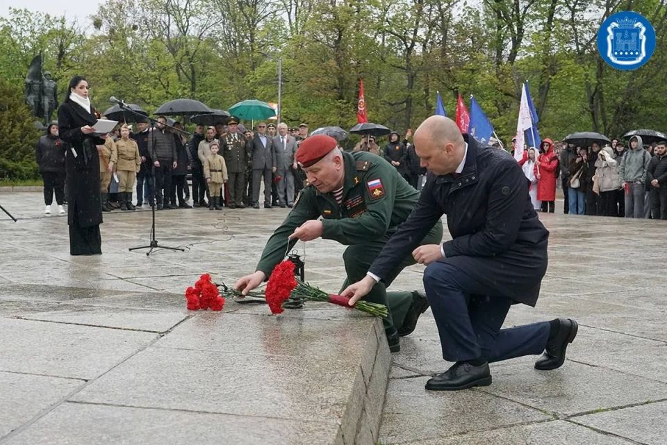 В Калининграде стартовал ежегодный автопробег к 81-й годовщине Победы и 80-летию региона В Калининграде стартовал ежегодный автопробег к 81-й годовщине Победы и 80-летию региона